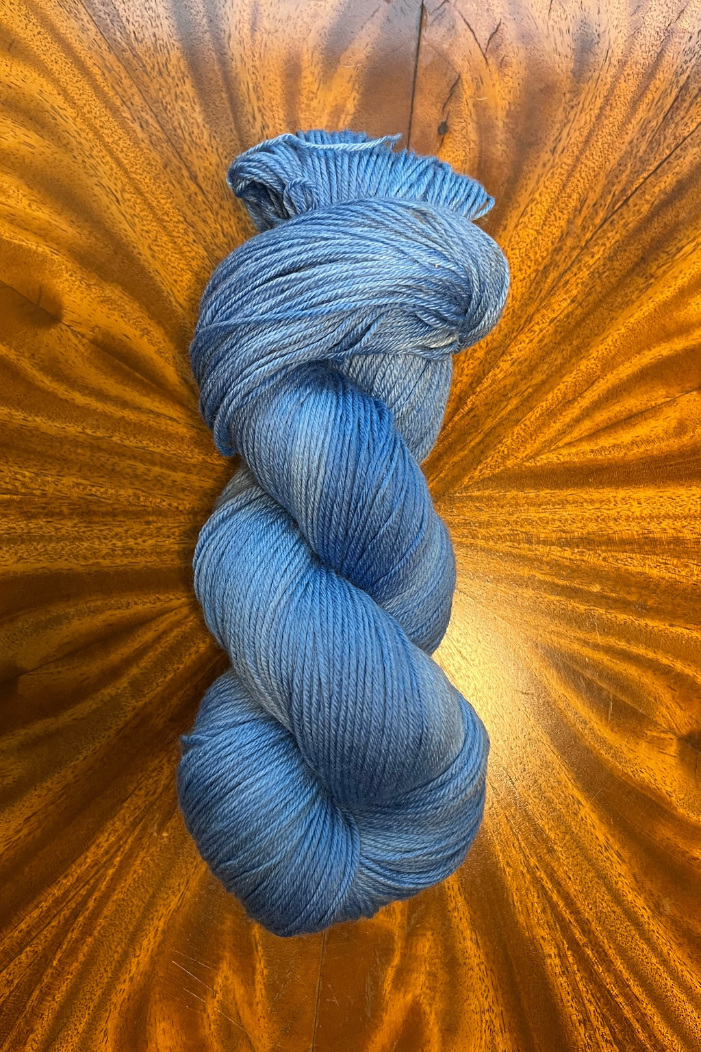 100g hand dyed in Minneapolis Sapphire merino yarn, coordinated with Masterpiece collection.